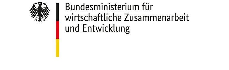 Mit den Logos von Engagement Global und des Bundesministeriums für wirtschaftliche Zusammenarbeit und Entwicklung wird die Förderung und Mittelbereitstellung für dieses Projekt aufgezeigt.