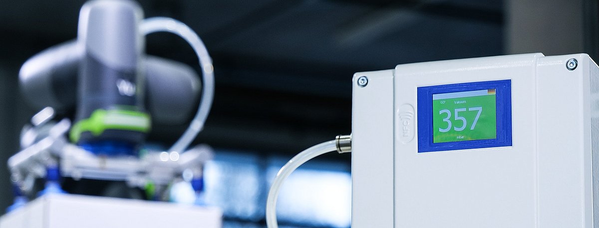 Die Compact-Pump GCPi ist Schmalz' vollelektrischer Vakuumerzeuger.