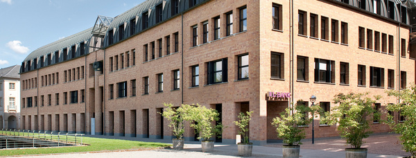 Gebäude der L-Bank am Schlossplatz 10 in Karlsruhe.
