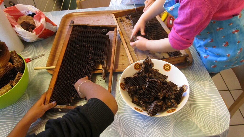 Wir schmelzen Altwachs.