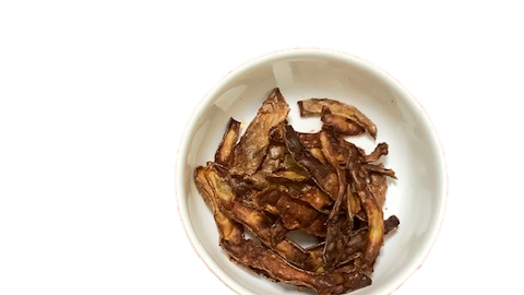 Leckere Kartoffelschalenchips.