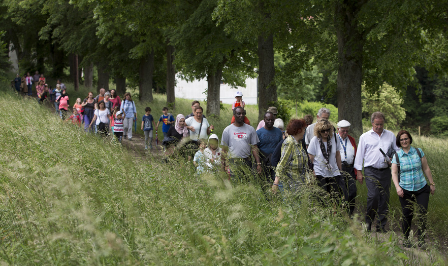 Wanderung der Vereine INTEGRA Filder e.V. und NaturFreunden Filder mit Umweltminister Untersteller