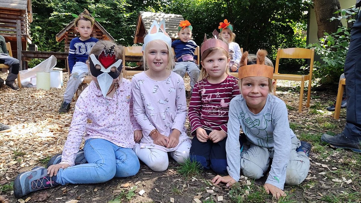 Theaterspiel - Die Tiere im Wald.