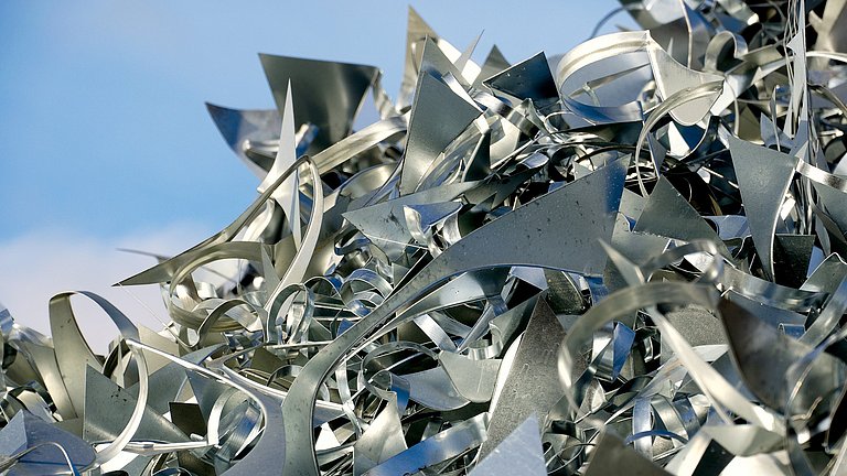 Ein Haufen mit Produktonsresten aus der Metallverarbeitung.