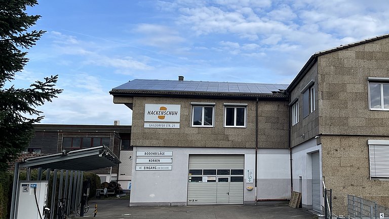 Außenaufnahme des Firmengebäudes der Eugen Hackenschuh e. K.