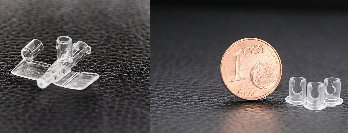 Bildbeschreibung Mikrofluidischer Chip, Zahnräder, Medizintechnikbauteile und Hülsen aus Quarzglas.