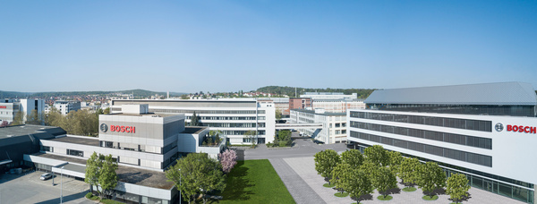 Ein Panormabild zeigt das Bosch-Werksgelände in Feuerbach.