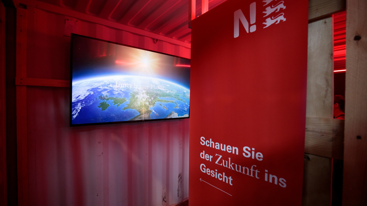 Ein Blick in den Informationscontainer auf der Erlebniswelt 2019, der einen Einblick über die Änderungen des Klimas anbot.