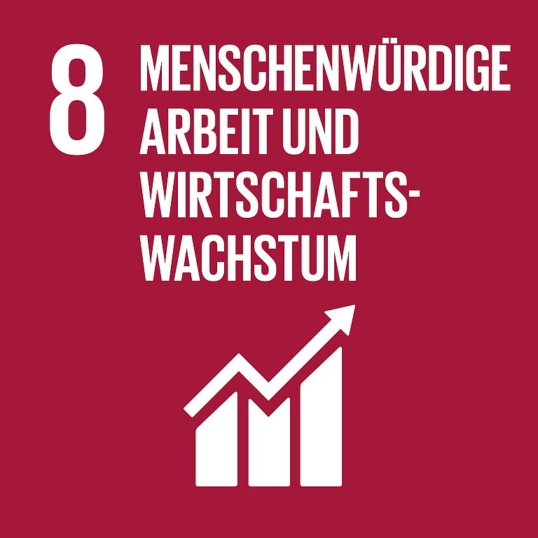 Icon für SDG 8 Arbeitsplätze, Wirtschaftswachstum, dargestellt wird ein Fabrikgebäude mit einem Entwicklungspfeil nach oben auf dunkelrotem Hintergrund.