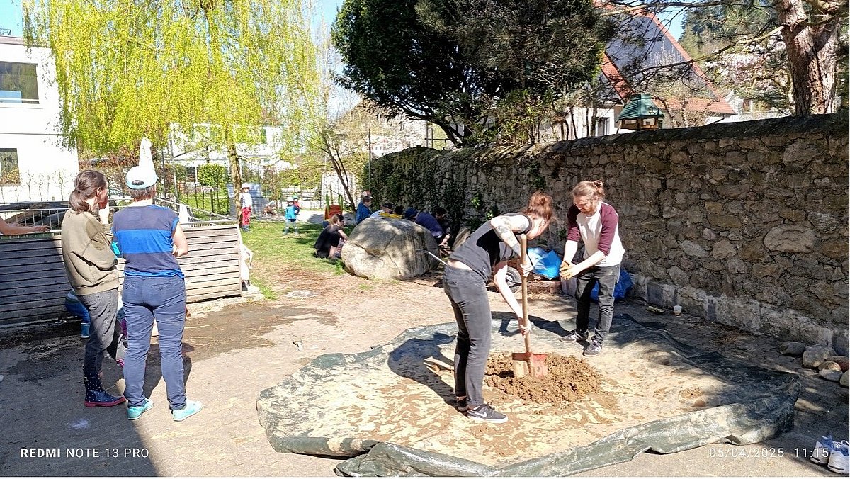 Die Eltern waren sehr engagiert und haben fleißig mitgeholfen. Durch diese Zusammenarbeit hatten die Eltern die Möglichkeit, sich besser kennenzulernen.