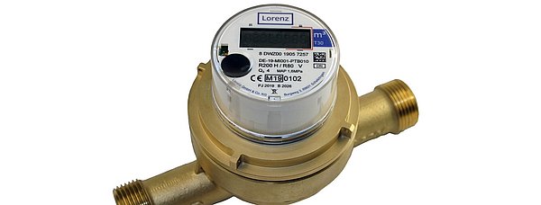 Ein digitaler und wiederverwendbarer Funk-Hauswasserzähler mit elektronischem Zählwerk.