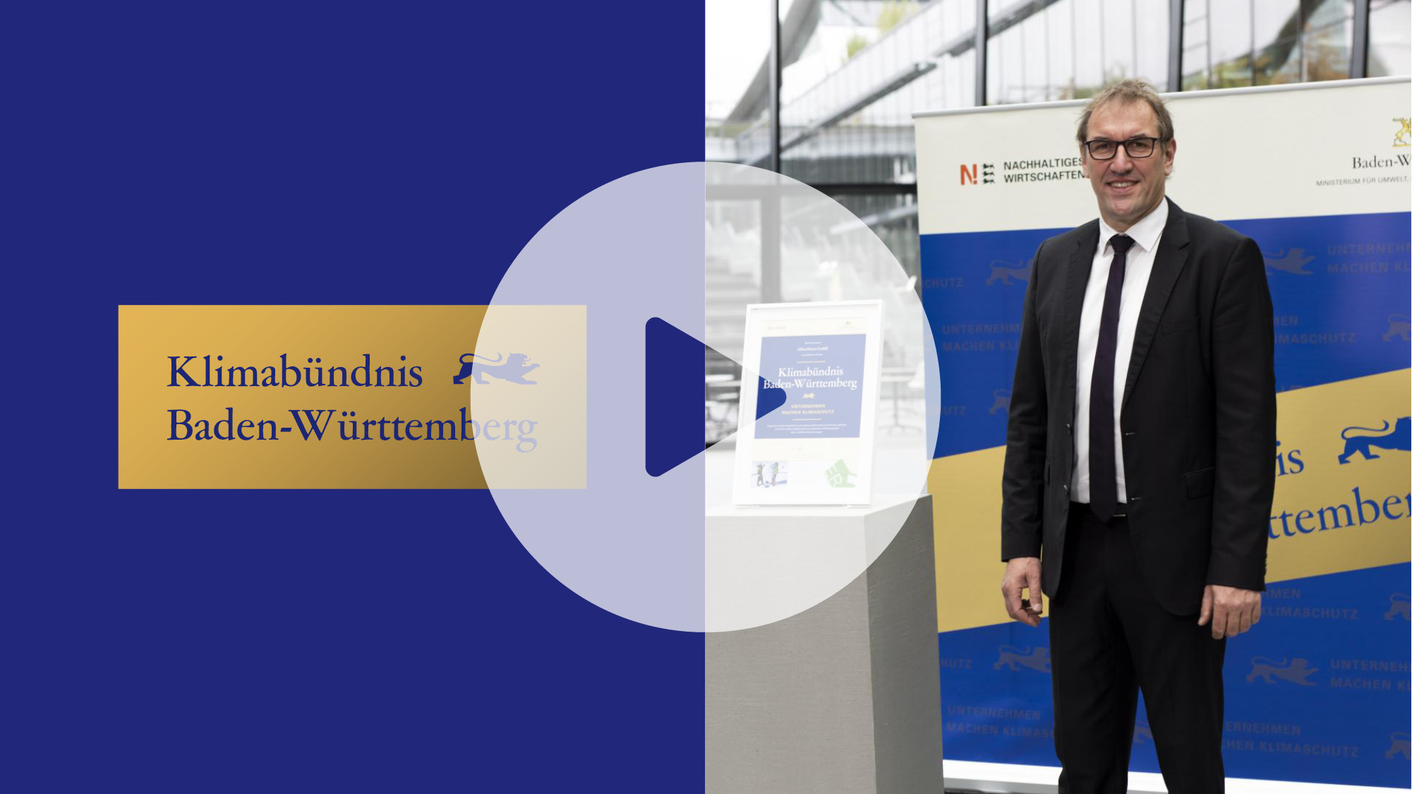 Film-Cover mit Bild von Wolfgang Roßkopf, darüber ein transparentes Play-Zeichen.