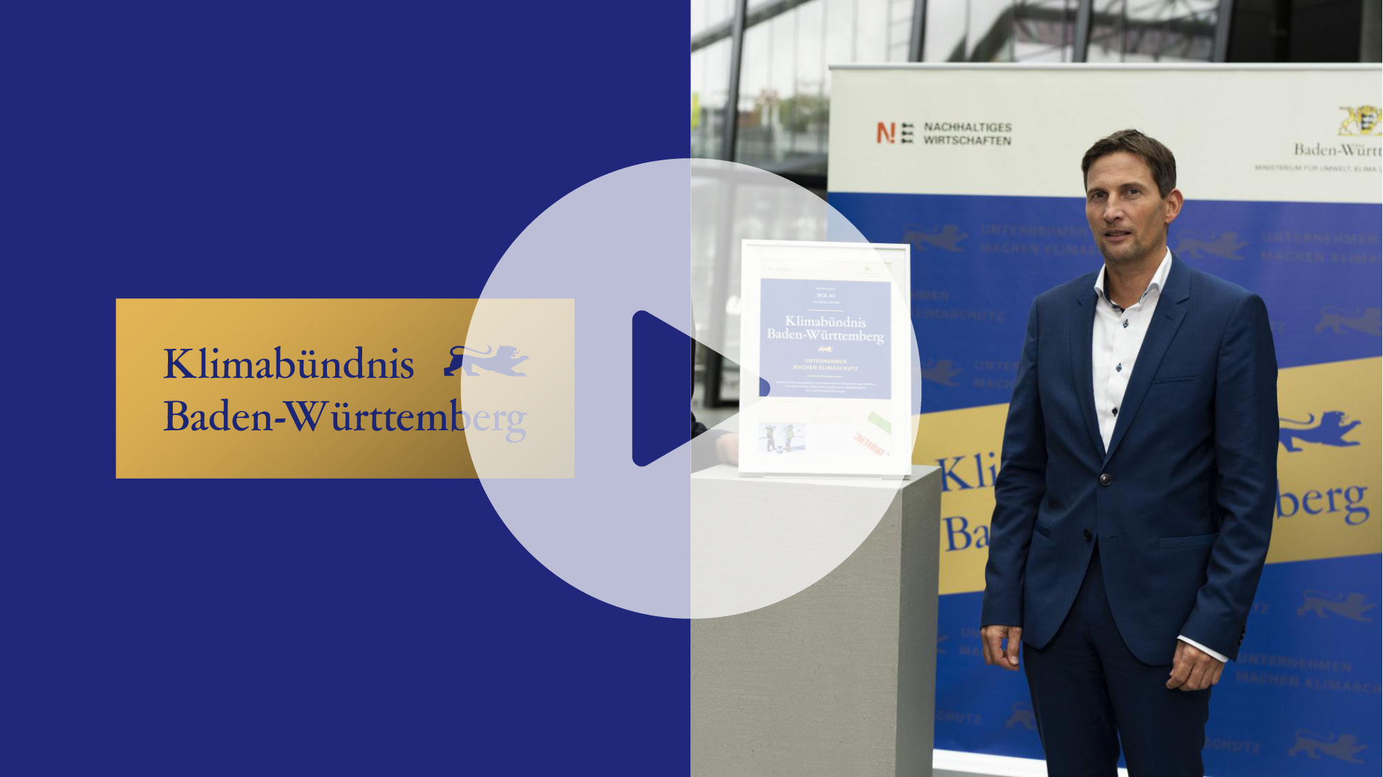 Film-Cover mit Bild von Thosya Zywietz, darüber ein transparentes Play-Zeichen.